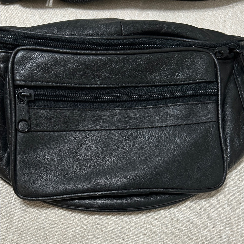 Vintage Fanny Pack Black Leather Waist Crossbody Y2K 90’s Travel - Picture 2 of 11
